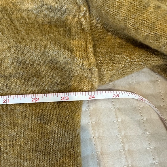 Pinch long sleeve V neck sweater size Large - Picture 6 of 9